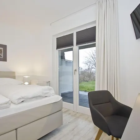 Apartment Mit Terrasse, Kamin, Sauna - Ferienresidenz Zwei Bodden 2-6 *