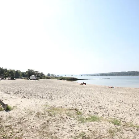 Mit Terrasse, Kamin, Sauna - Ferienresidenz Zwei Bodden 2-6 Apartment Lietzow